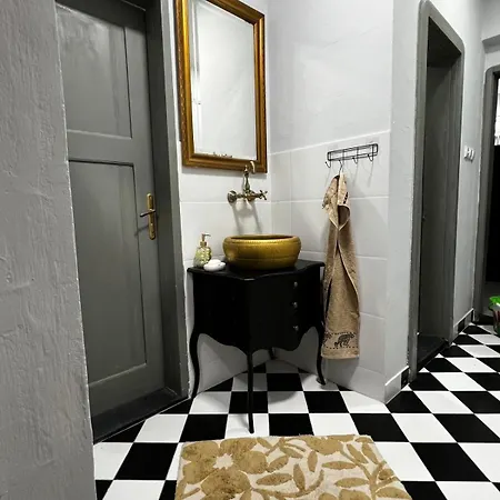 Petars 아파트 즈레냐닌